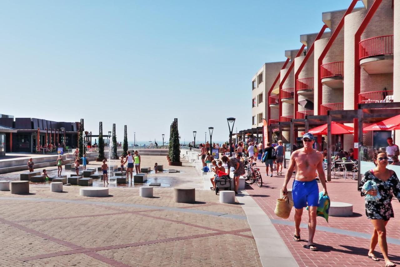 Ferienwohnung Direkt Am Strand In Makkum Bagian luar foto